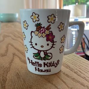 Hello Kitty Hawaii Makittii Mug